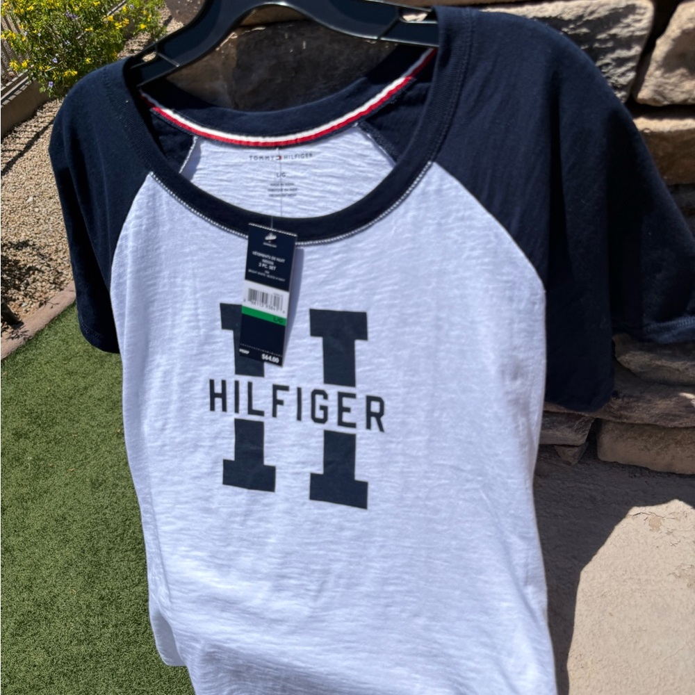 Tommy Hilfiger white and navy women’s size large